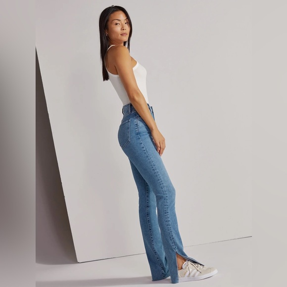 Favorite Daughter The Valentina Tower Super High Rise Cigarette Jeans in Laurel - Picture 16 of 16